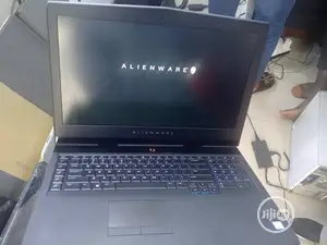 Laptop Dell Alienware 17 R5 32GB Intel Core I9 SSHD (Hybrid) 1.5T