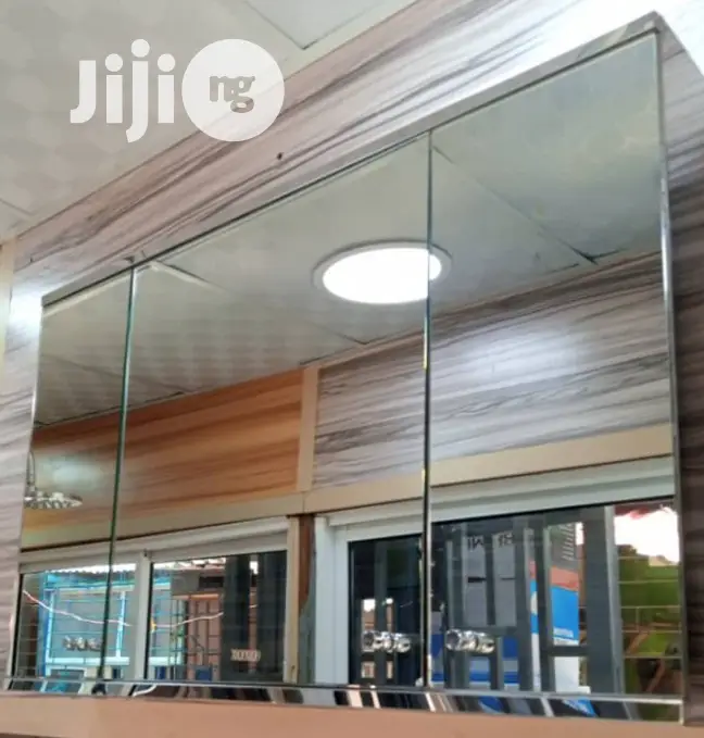 Mirror Cabinet (3 Doors)