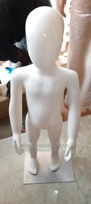 Age 1 To 2 Unisex Glossy White Mannequins