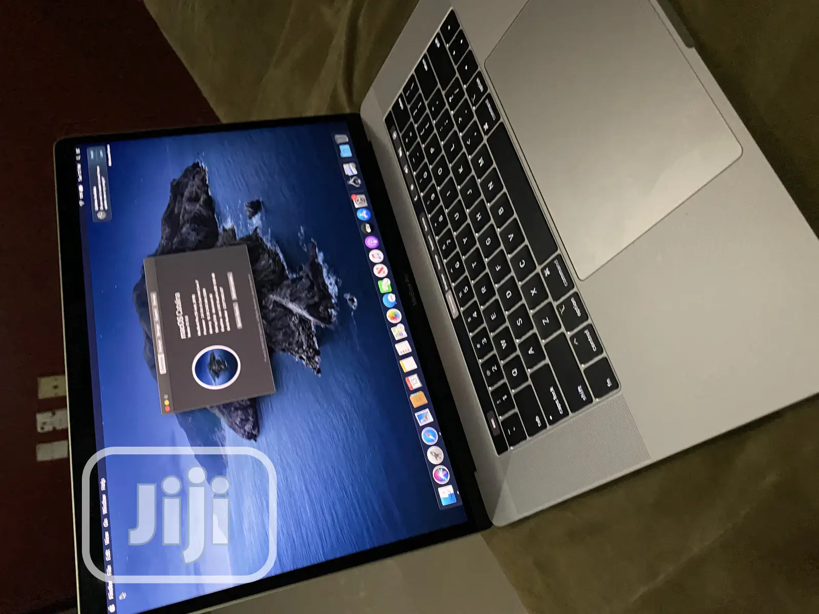 Laptop Apple MacBook Pro 16GB Intel Core I7 512GB