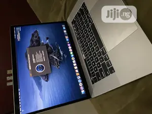 Laptop Apple MacBook Pro 16GB Intel Core I7 512GB