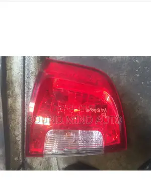 Ford Edge 2013 Model Rear Light