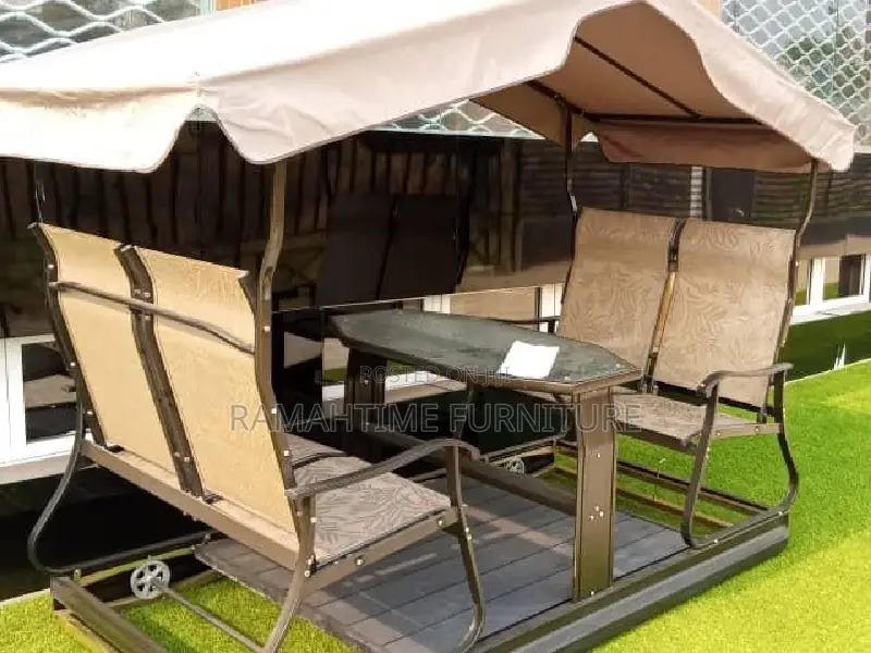 Executive Swing Chair by 4 Seaters.