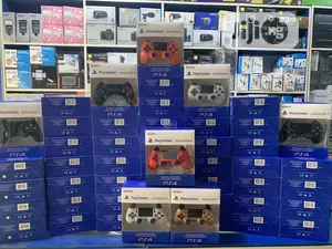 PS4 Controller