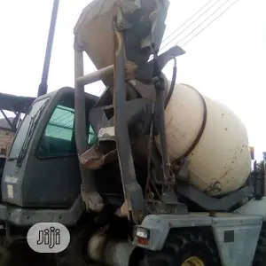 Defrent Concrete Mixer for Sale. Very Strong Machine.