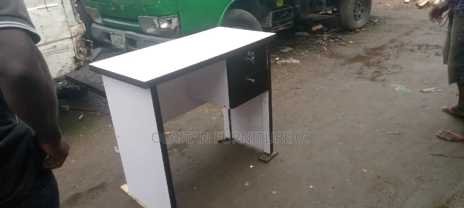 18*3fit Destop Table