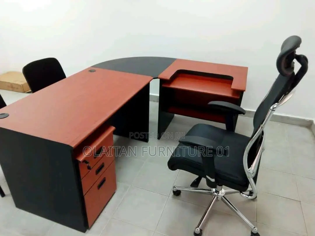 Curve Office Table+Chair