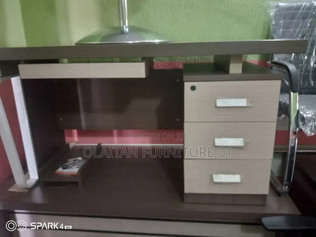 Portable Executive Table