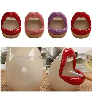 Lips Shape Ceramic Ashtray