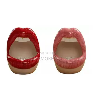 Lips Shape Ceramic Ashtray