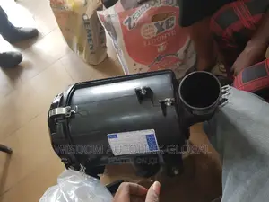 Air Cleaner Housing/Casing for Toyota Hiace (Hummer Bus)
