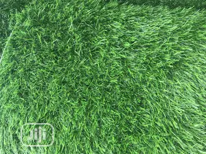 Light and Dark Green Grass Rugs 40mm