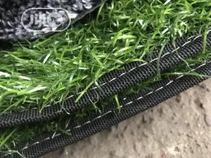 Synthetic Grass Rugs for Sit Out and Lounge