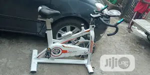 Spinner Bike Strong White