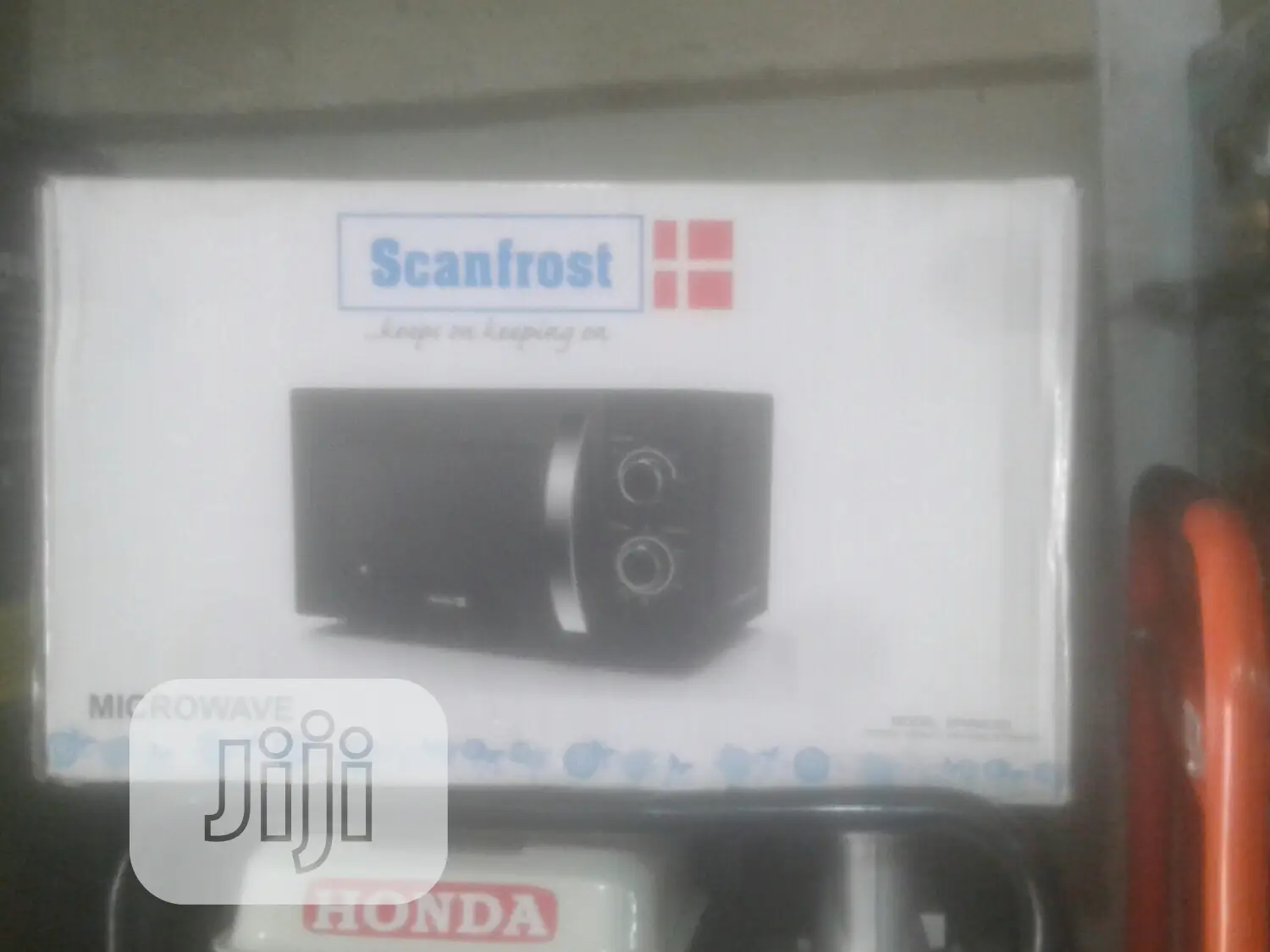 Scanfrost Microwaves 20L