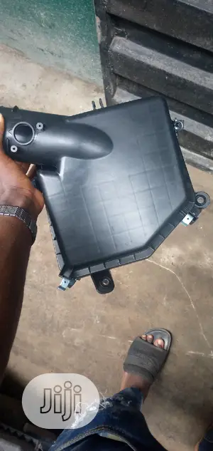 Air Flow Meter Casing Is 250 Lexus