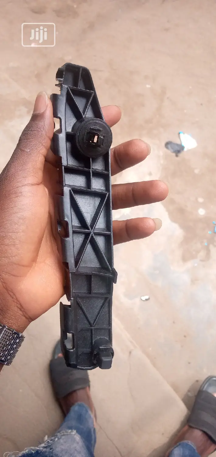 Bumper Bracket Is 250 Lexus