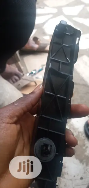 Bumper Bracket Is 250 Lexus
