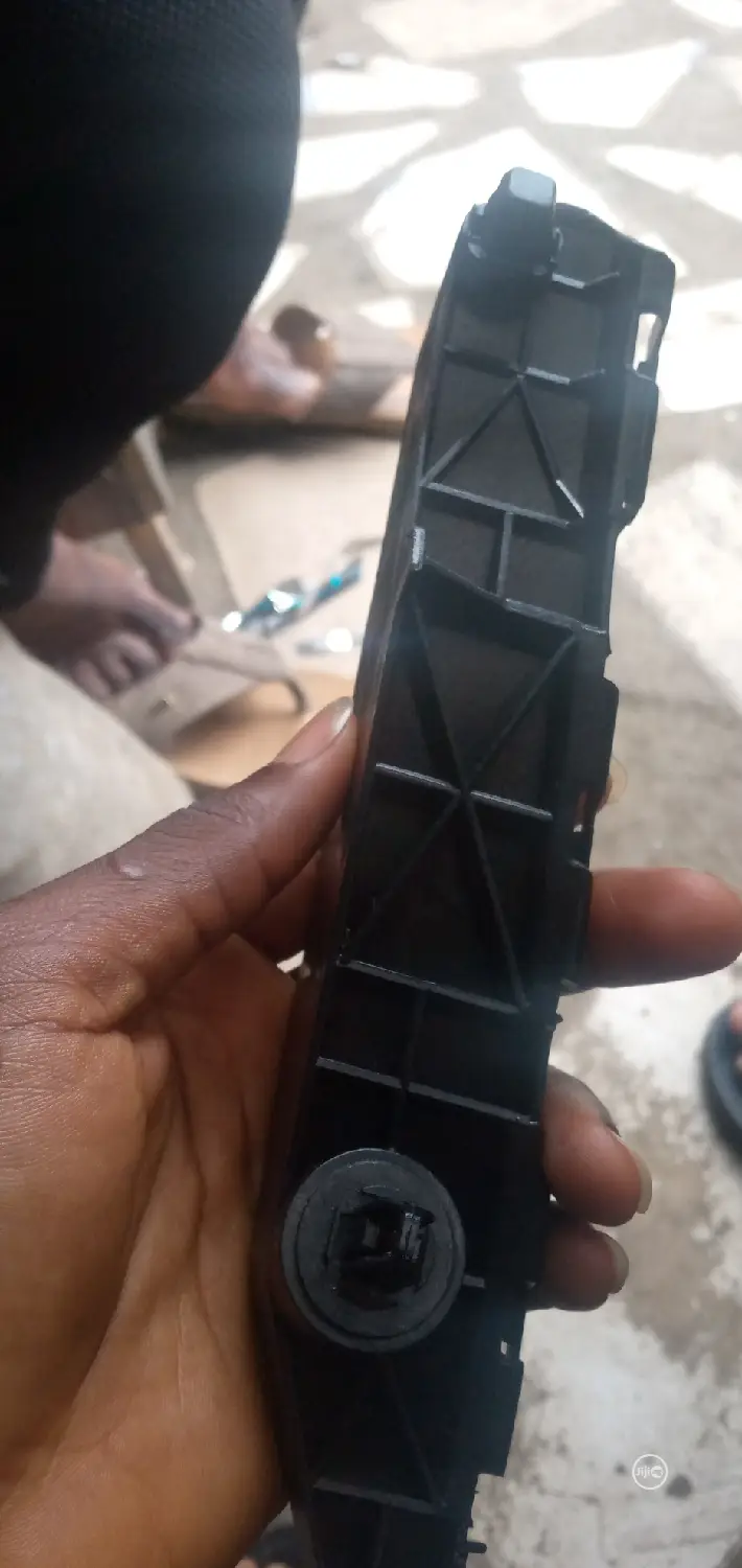 Bumper Bracket Is 250 Lexus