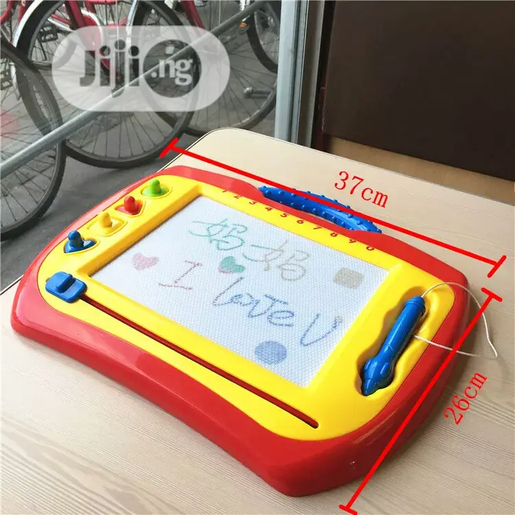 Portable Magnetic Drawing Board