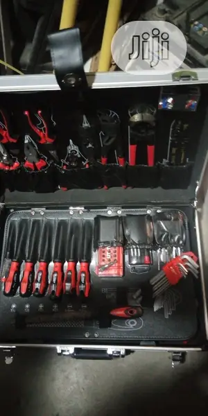 149 Piece Comprehensive Tool Kit
