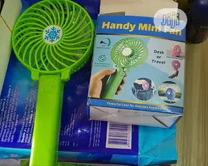 Make Up Fan