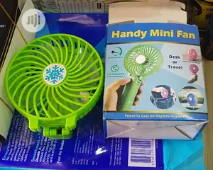 Make Up Fan