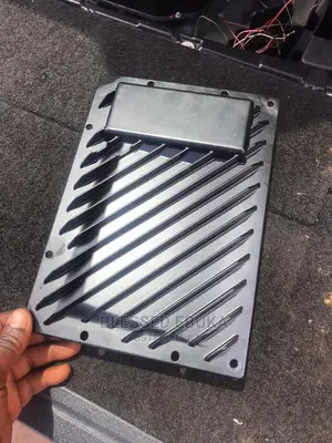 Range Rover Sport 2014_2016 Amplifier