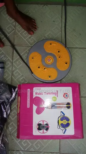 Waist Twisting Machine With Arms Trimming Rope