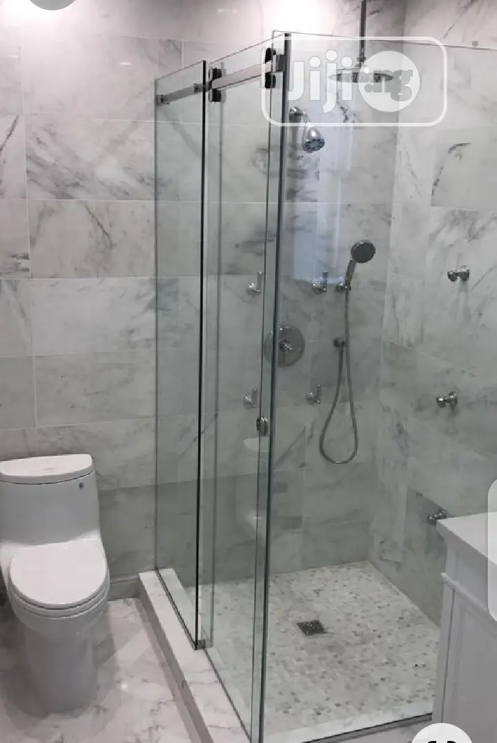 Roller Shower Cubicle