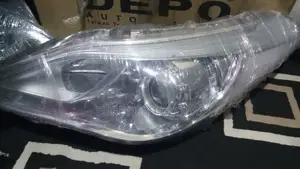 Hyundai Azera 2014 Model Headlamp Available Here