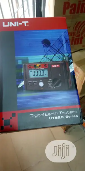 Uni-T Digital Earth Tester