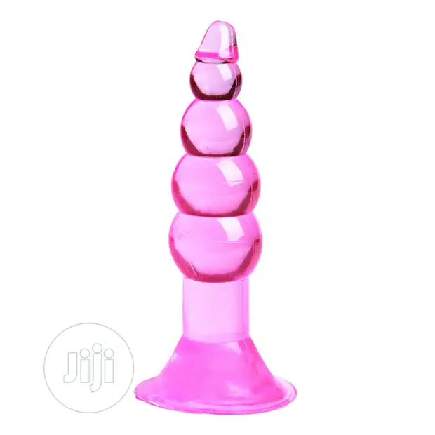 Anus teshigiga farishta kokrak qafasi kiritdi