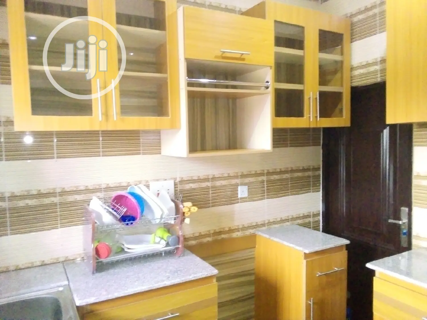 Kitchen Cabinet Interior