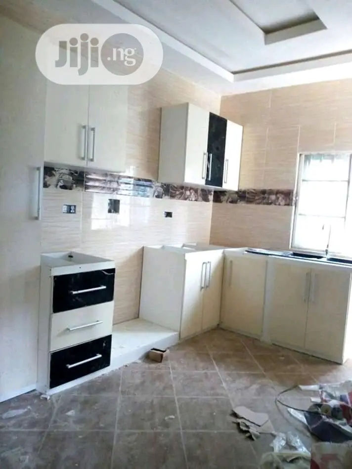 Kitchen Cabinet Interior