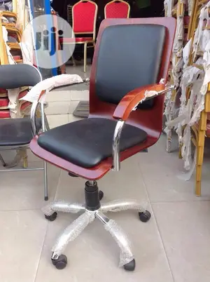 Office Wooden Swivel Chair