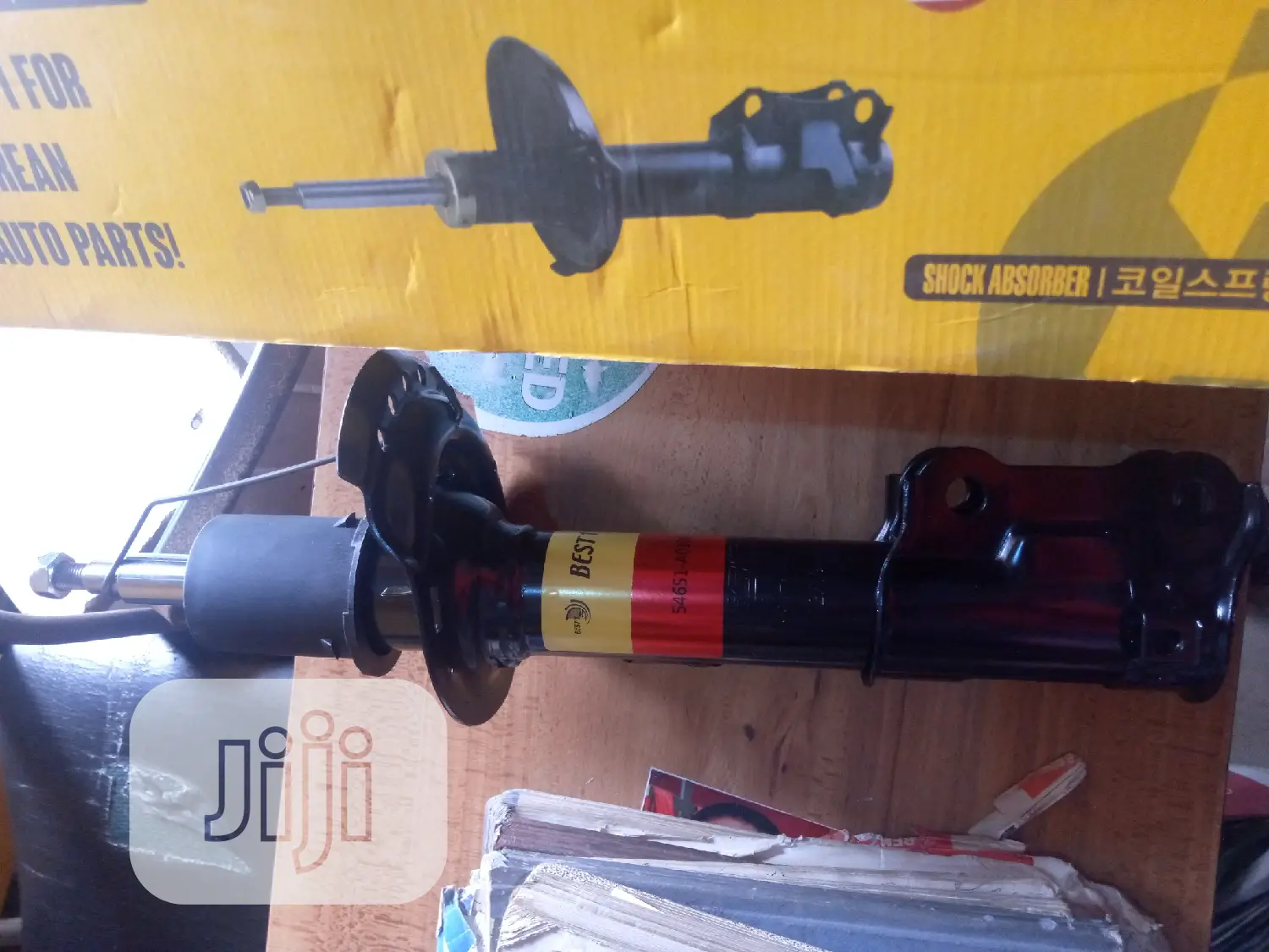 Front Shock Absorber Creta 014