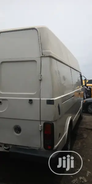 Volkswagen LT 2004 Yellow