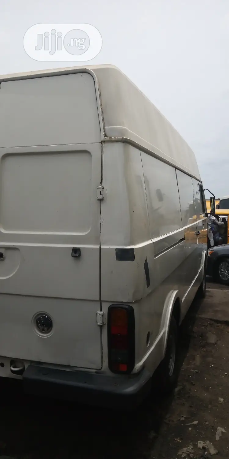 Volkswagen LT 2004 Yellow