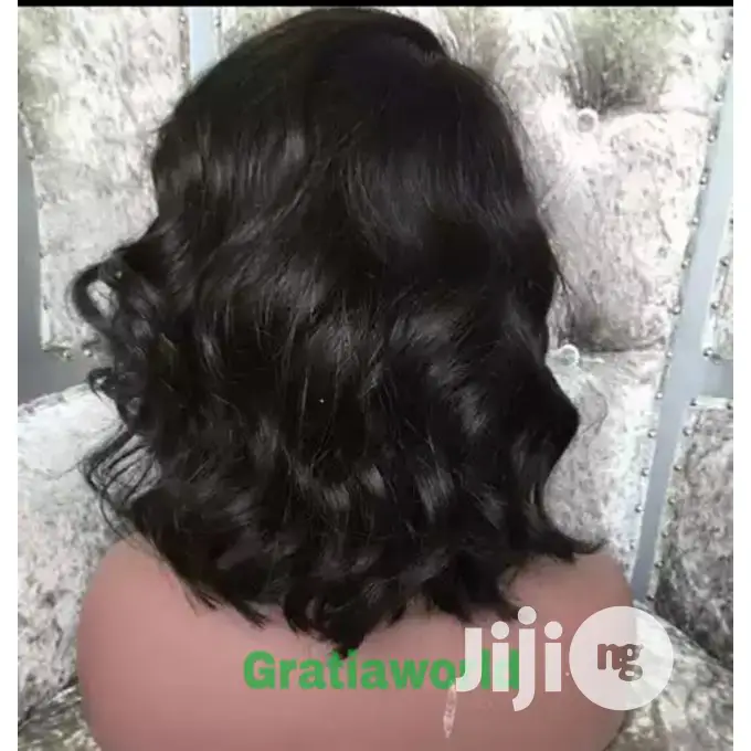 Classic Wavy Silky Wig With Closure