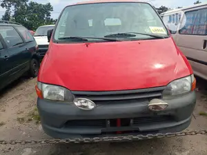 Toyota HiAce 2003