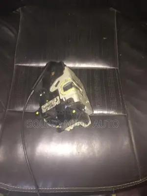 Door Latch Ford Explorer 2013 Model
