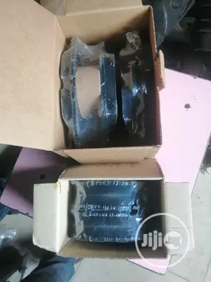 Brake Pads for Range Rover Evoque