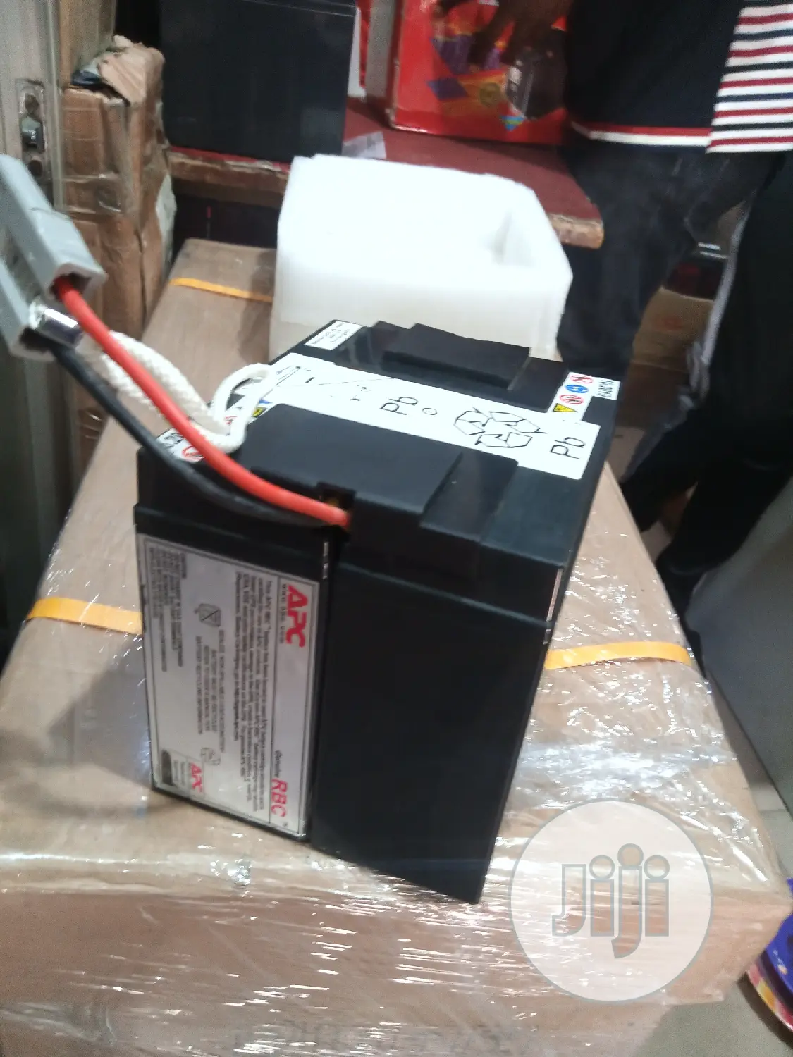 APC Ups Battery 18ahs Two in One