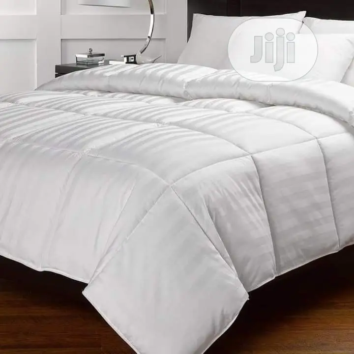 Matured White Duvet,Bedspread With Pillowcases