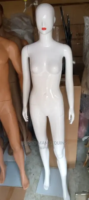 Red Lips Glossy White Female Mannequins