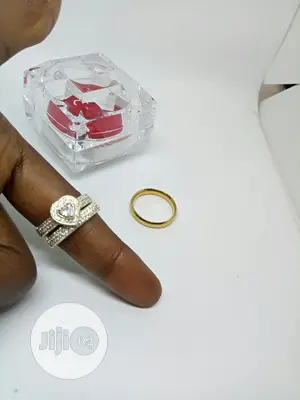 Vee Zircon Heart Couple's 3 Set of Wedding Ring