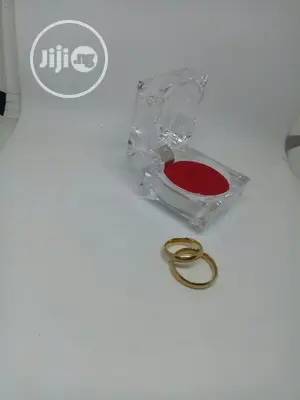 Couple's 2 Set of Gold Wedding Band