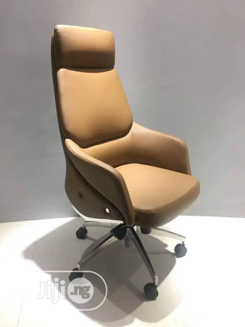 Super Super Executive Chair