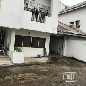 6bdrm Duplex in Victoria Island for sale